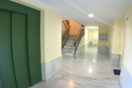 d8ad635be688d5e0ce7fab33821fbea1 - 11