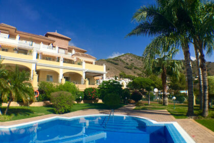 d8ad635be688d5e0ce7fab33821fbea1 - 8