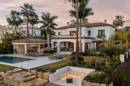 d91c4a86869689732e2811e64bce64a8 - 1