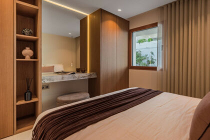 d9be799dd5c15fda62b9ccdd4c9d50f1 - 13