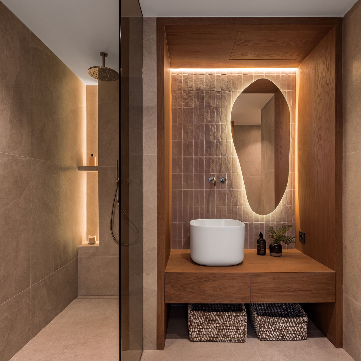 d9be799dd5c15fda62b9ccdd4c9d50f1 - 15