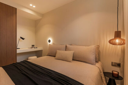 d9be799dd5c15fda62b9ccdd4c9d50f1 - 17