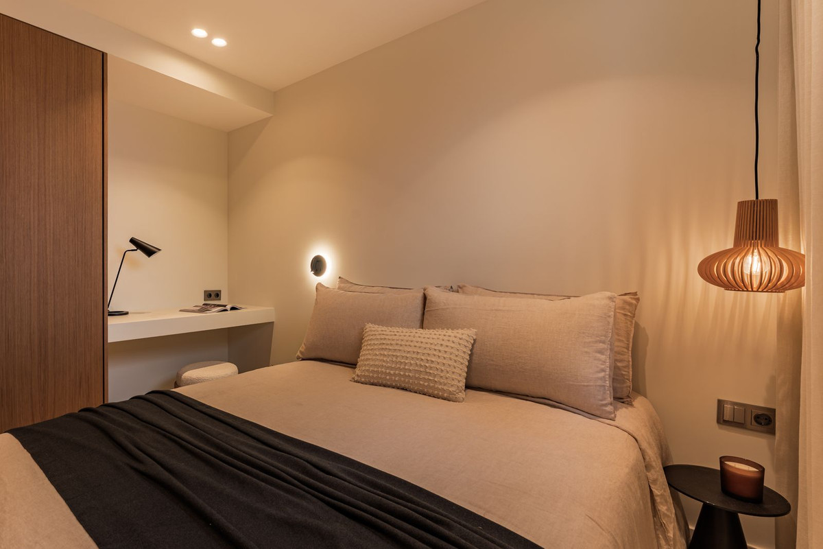 d9be799dd5c15fda62b9ccdd4c9d50f1 - 17