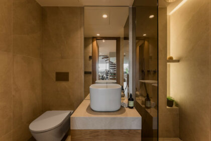 d9be799dd5c15fda62b9ccdd4c9d50f1 - 18