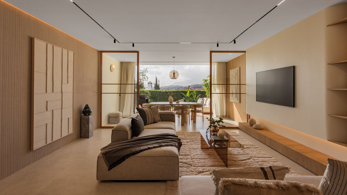 d9be799dd5c15fda62b9ccdd4c9d50f1 - 5