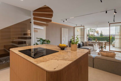 d9be799dd5c15fda62b9ccdd4c9d50f1 - 7