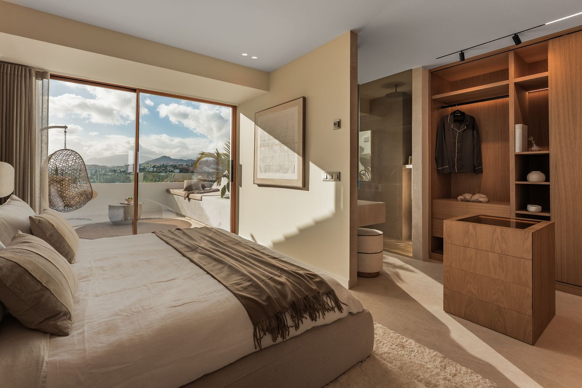 d9be799dd5c15fda62b9ccdd4c9d50f1 - 9