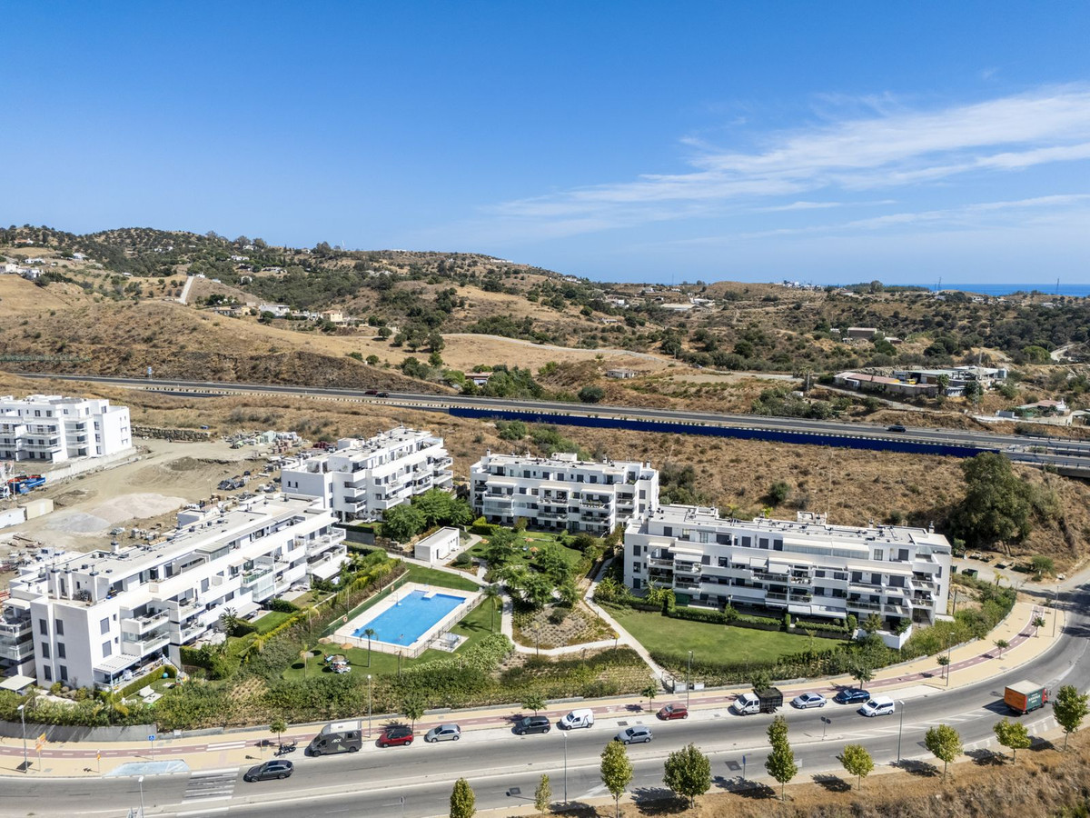 dc0eb815b2f9ee1d708171823185c6f6 - 27