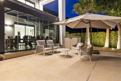 dc43a2dcbd4cfe84fd73d18ec0ac919c - 25