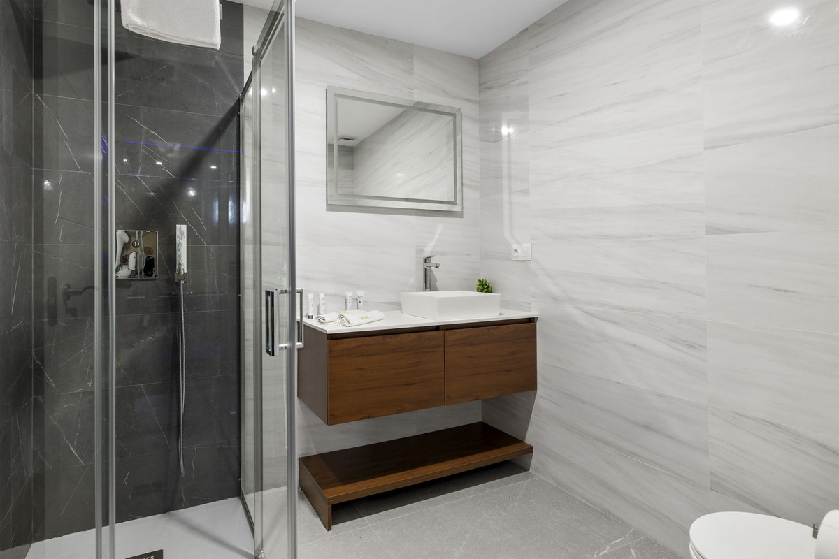 dc43a2dcbd4cfe84fd73d18ec0ac919c - 31