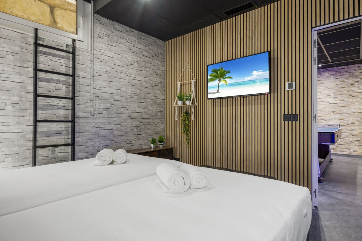 dc43a2dcbd4cfe84fd73d18ec0ac919c - 41