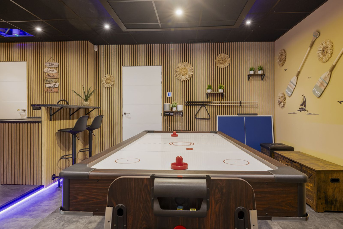 dc43a2dcbd4cfe84fd73d18ec0ac919c - 50