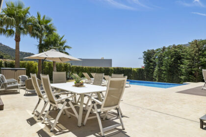 dc43a2dcbd4cfe84fd73d18ec0ac919c - 54