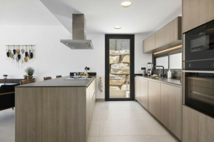 dc43a2dcbd4cfe84fd73d18ec0ac919c - 8