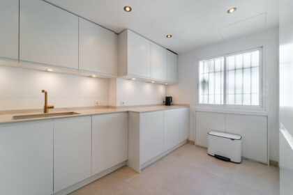 dc79d2629c8e72276bf95bbb5efa7e5e - 11