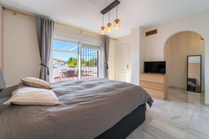 dc79d2629c8e72276bf95bbb5efa7e5e - 27