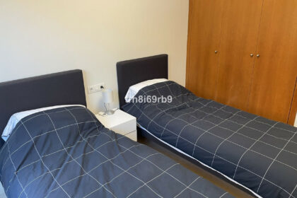 deec707f1a381ffdaee26ffb59f8d3f0 - 13