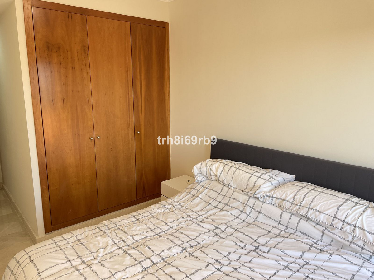 deec707f1a381ffdaee26ffb59f8d3f0 - 21