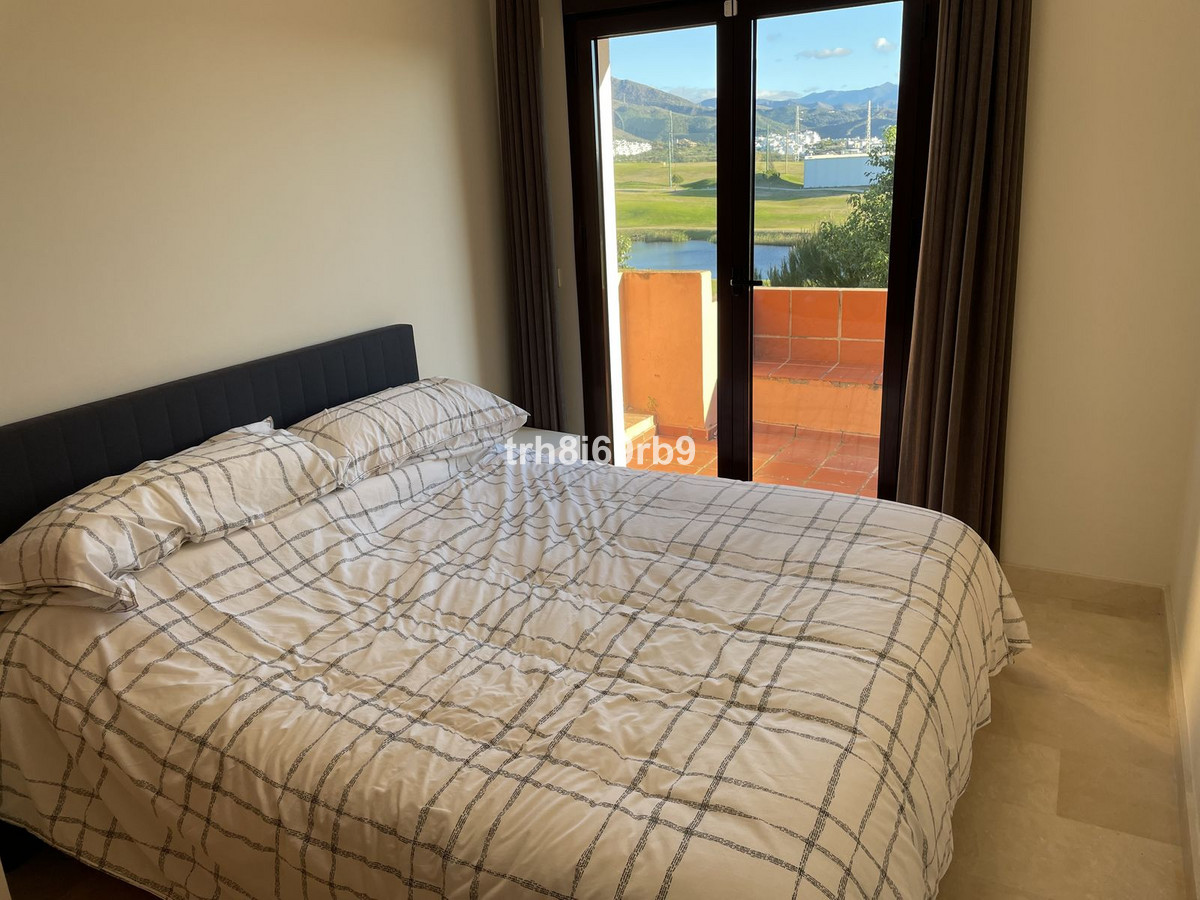 deec707f1a381ffdaee26ffb59f8d3f0 - 22