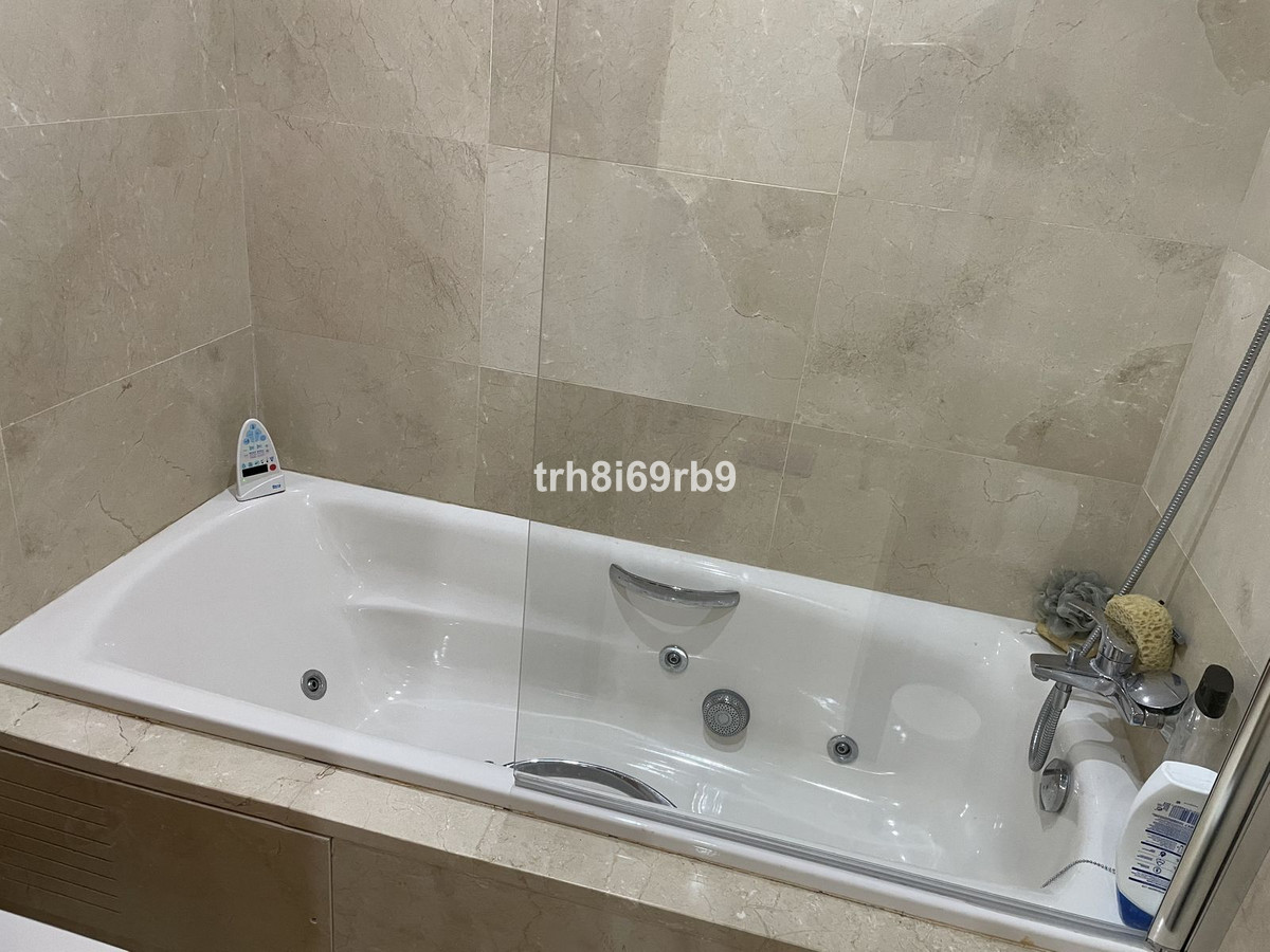 deec707f1a381ffdaee26ffb59f8d3f0 - 28