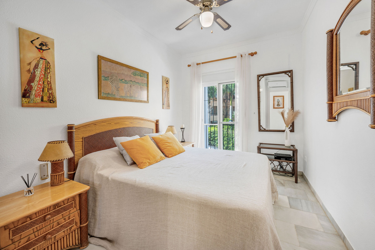 df697556b26715910954f32f151f25d0 - 15