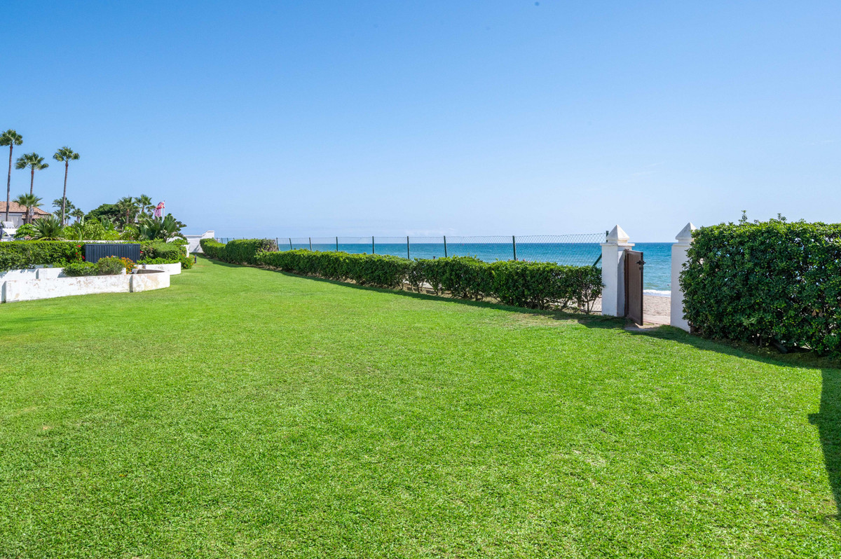 df697556b26715910954f32f151f25d0 - 23