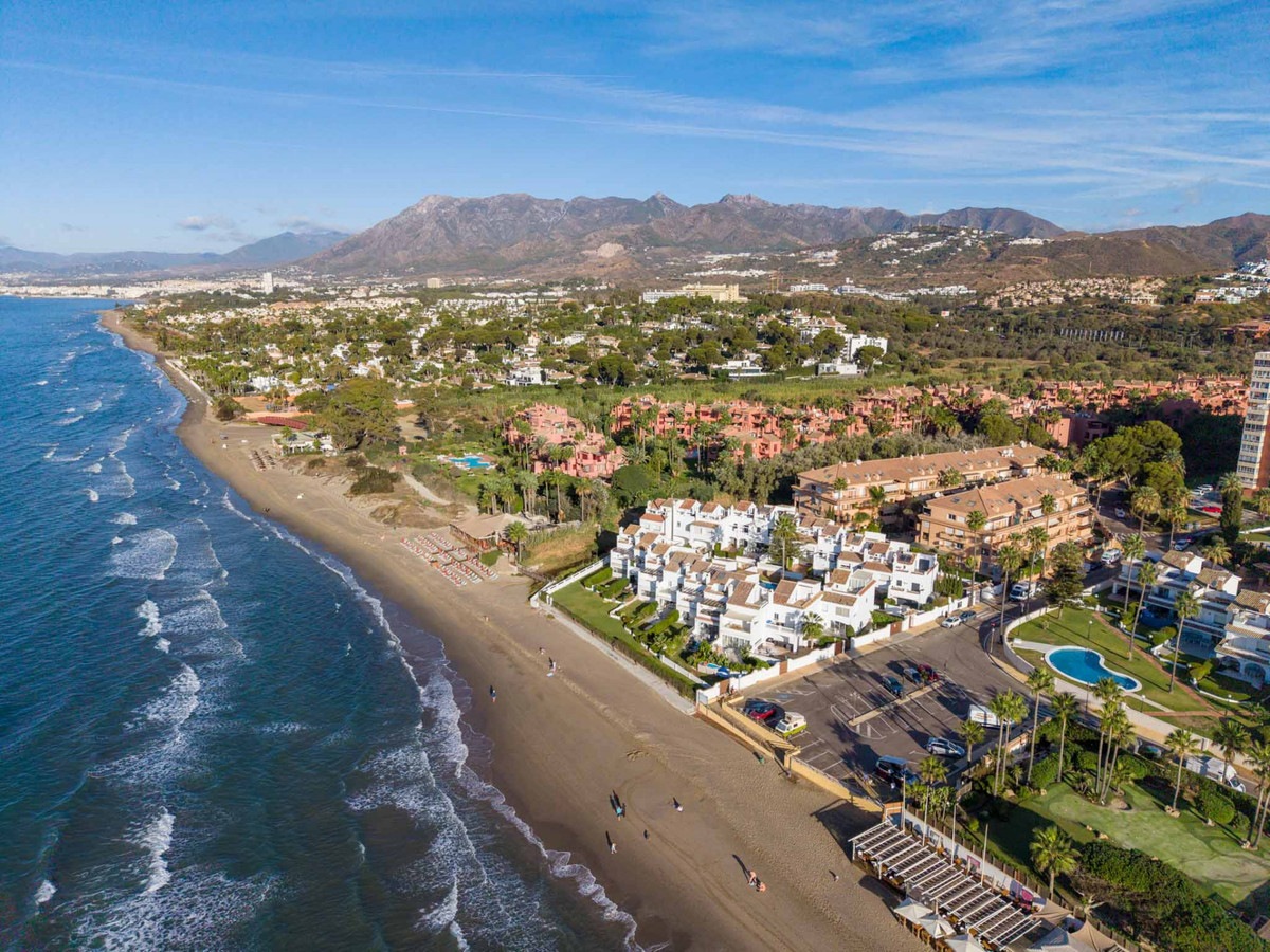 df697556b26715910954f32f151f25d0 - 27