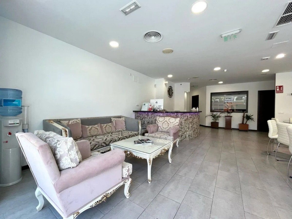 df702c9f4014f0e64ce5b629fab49e0c - 13