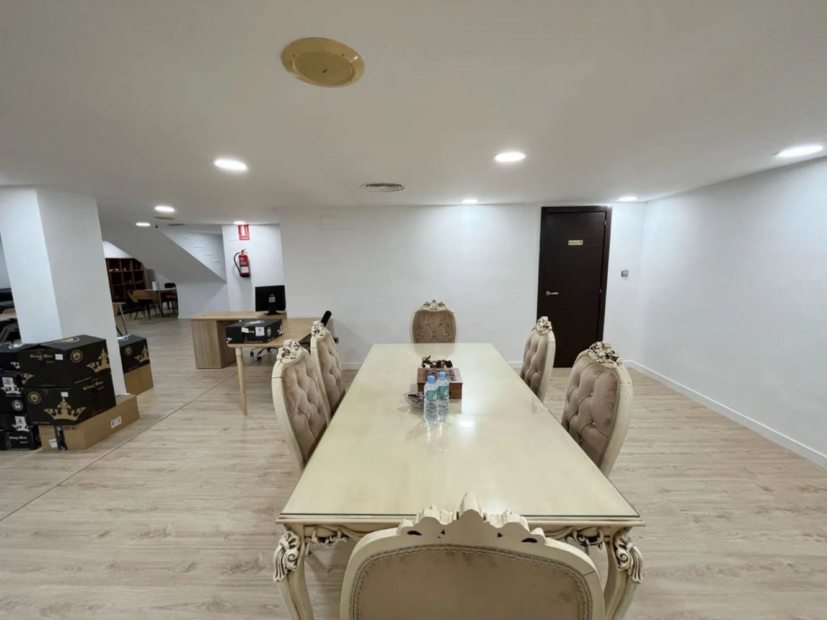 df702c9f4014f0e64ce5b629fab49e0c - 17