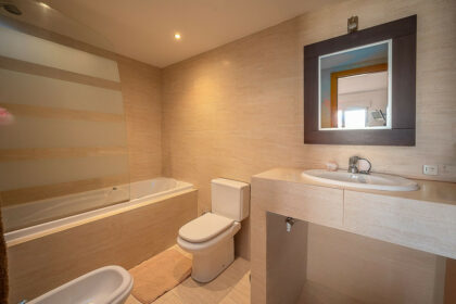 e01057636aa21c601671981c4c1bcf00 - 15