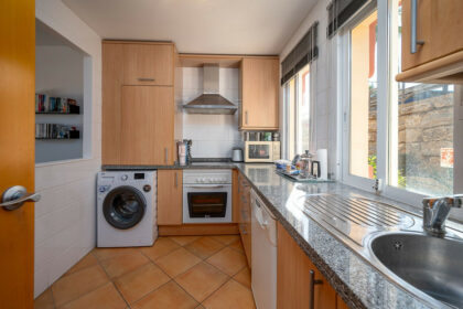 e01057636aa21c601671981c4c1bcf00 - 3