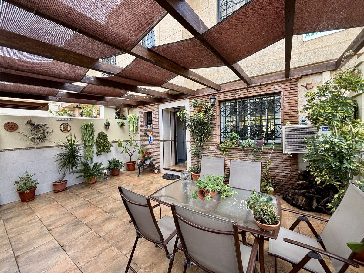 e1c6942b1a309d996368052554671599 - 2