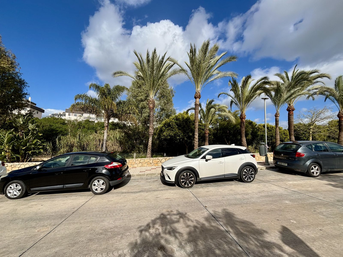 e1c6942b1a309d996368052554671599 - 36