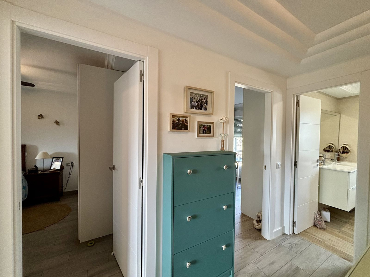 e1c6942b1a309d996368052554671599 - 42