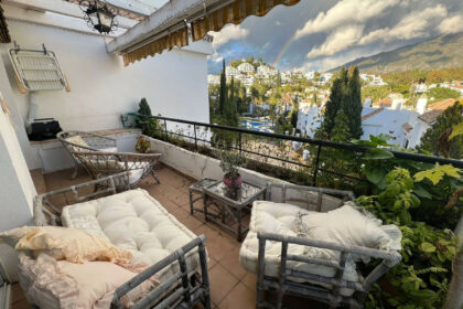 e650f28bd0506a6dcfc45048c71dc451 - 10