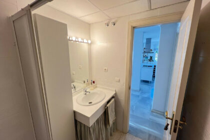 e650f28bd0506a6dcfc45048c71dc451 - 19