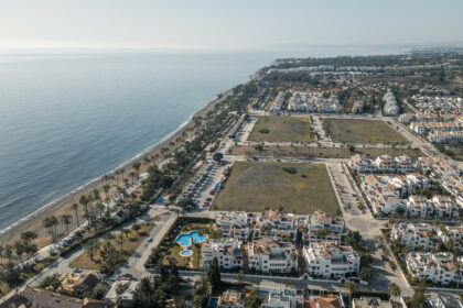 e7b0c9543755d8b72c48a09e1a8d0e01 - 1