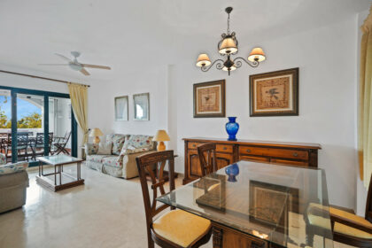 e7b0c9543755d8b72c48a09e1a8d0e01 - 16