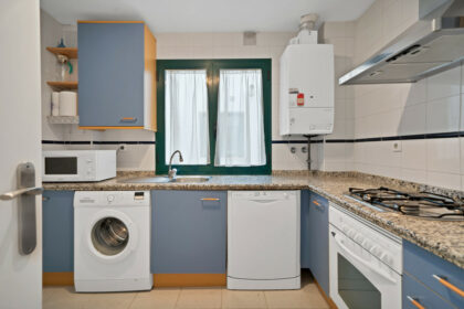 e7b0c9543755d8b72c48a09e1a8d0e01 - 18