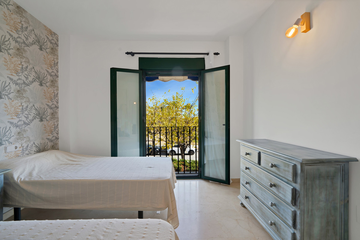 e7b0c9543755d8b72c48a09e1a8d0e01 - 23