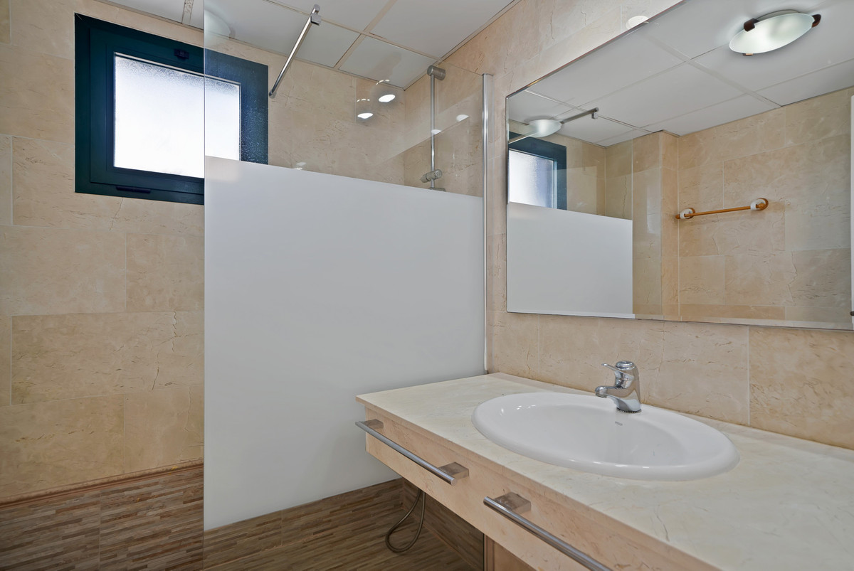 e7b0c9543755d8b72c48a09e1a8d0e01 - 26