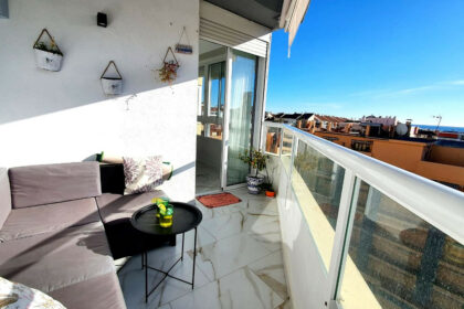 e8b6d2a33e4822c70145bd0c6279a53a - 26