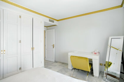 e918332c34b426d02e9c18df259fdff2 - 38