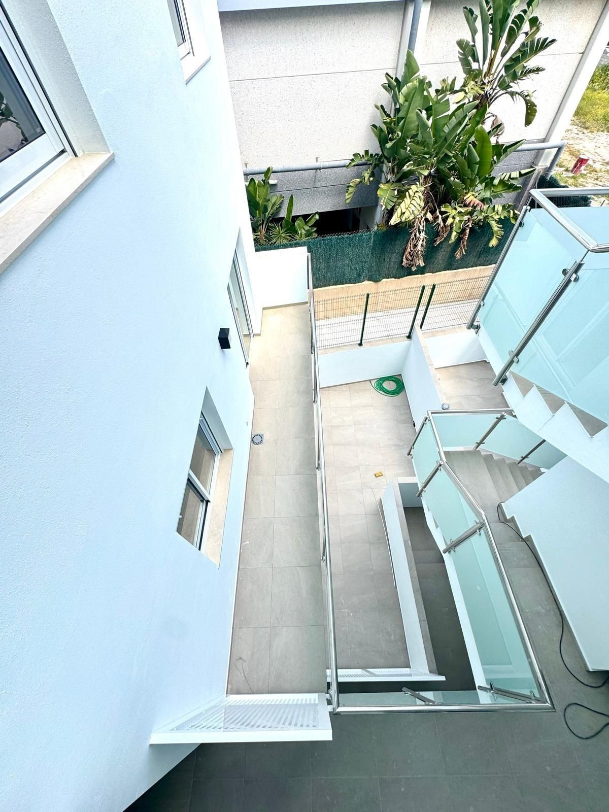 e93a2cf56c1060c312c87c1bc83f126f - 28