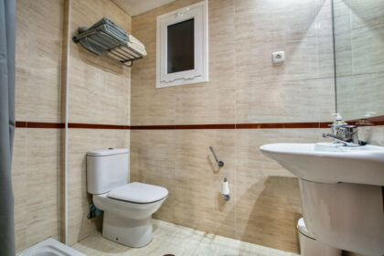 e984bdab8cd87042b7d2b6b9dca9fa5b - 11