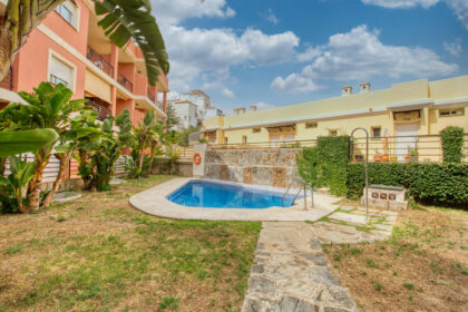 e984bdab8cd87042b7d2b6b9dca9fa5b - 17