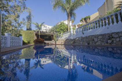 ea0189b142db41cad46c0a667a2be7f8 - 1