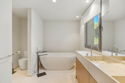 ea63bb7980916a04e32246c24aa48ea9 - 18