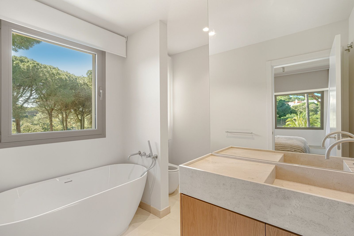 ea63bb7980916a04e32246c24aa48ea9 - 35