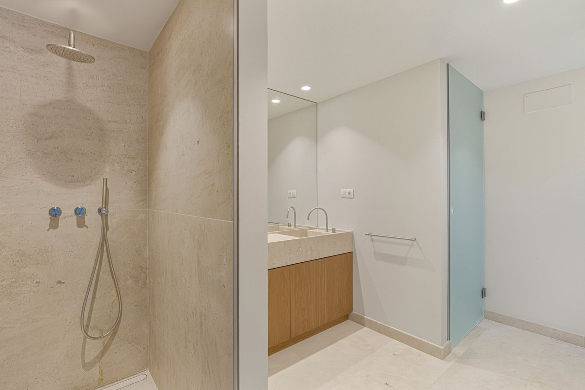 ea63bb7980916a04e32246c24aa48ea9 - 38